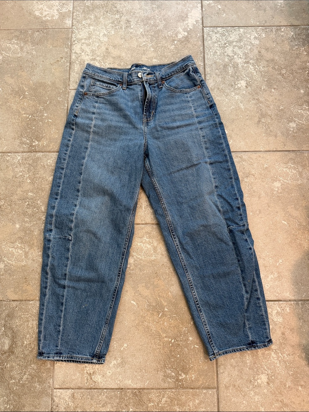 Old Navy Women's High-Waist Barrel Jeans Size 6